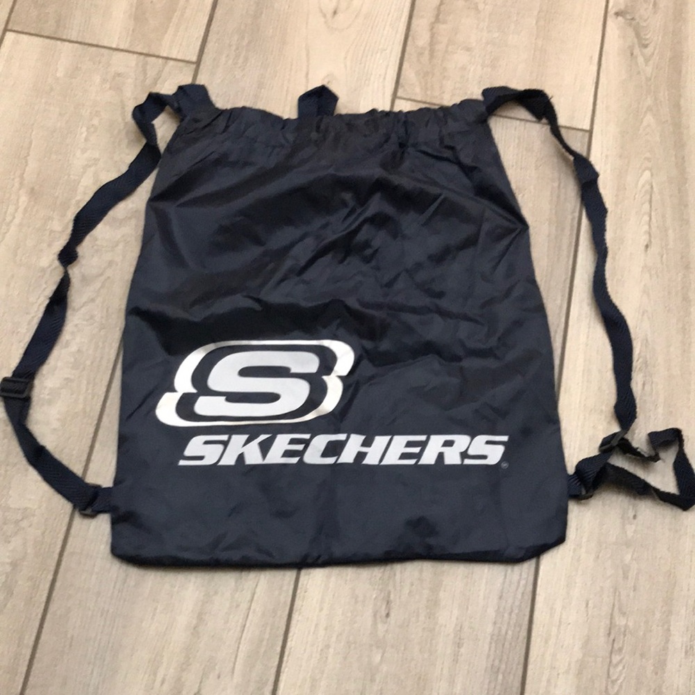 Skechers drawstring bag